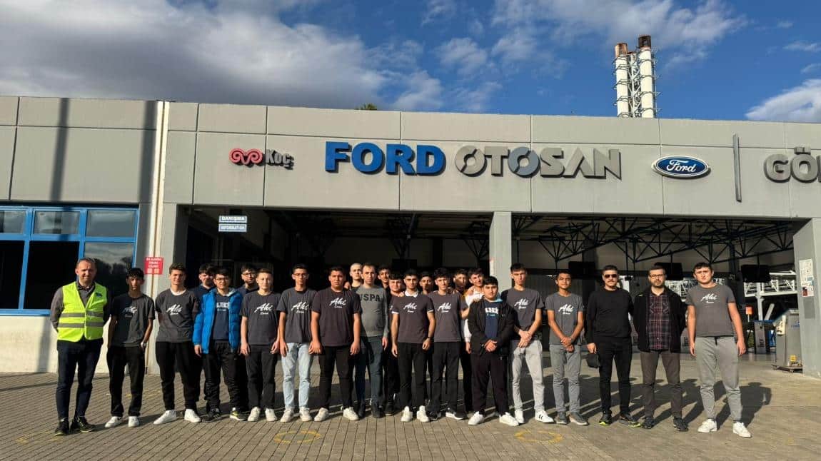 Motor Bölümü İkinci Ford Otosan Teknik Gezimiz